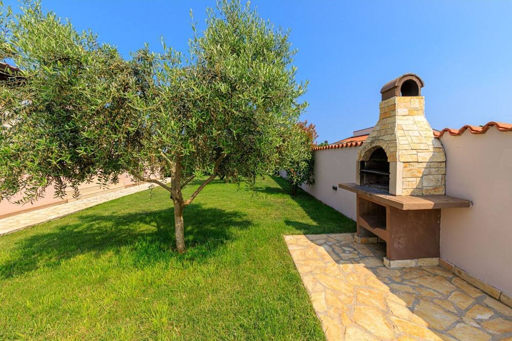 Photo of Outdoor in Loborika