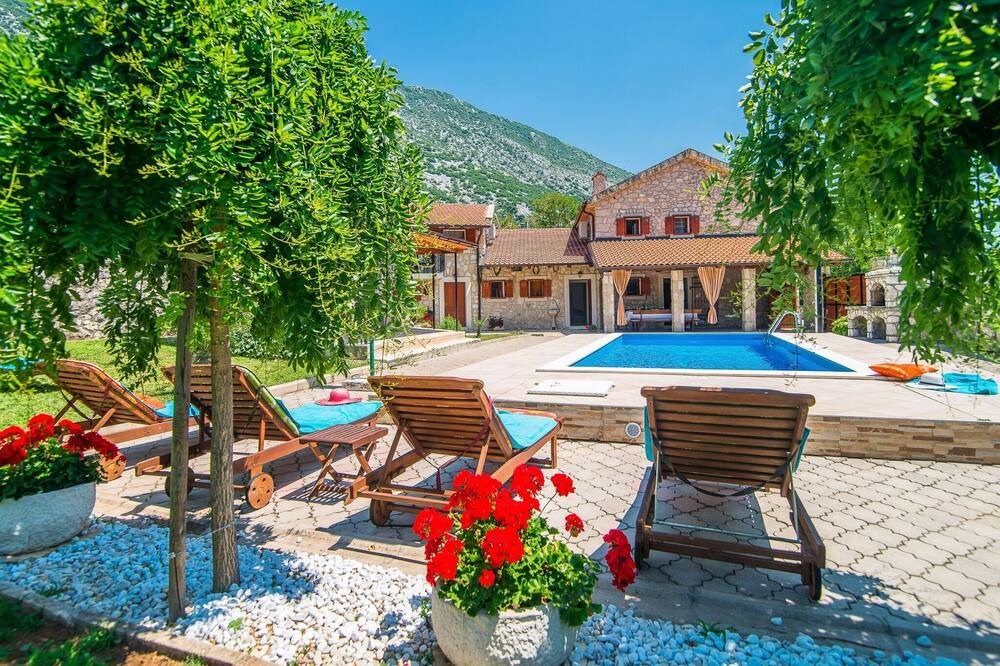 Photo of Outdoor in Drivenik