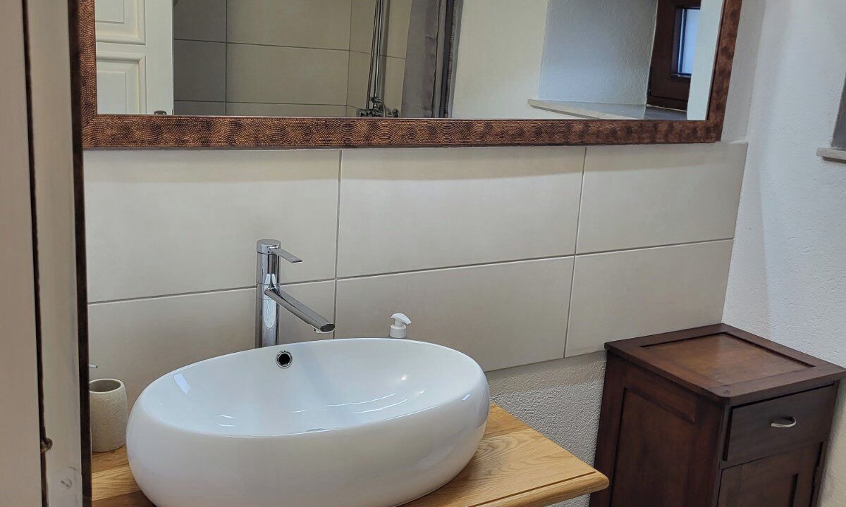 Photo of Bathroom in Grabri