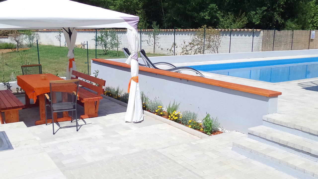 Photo of Outdoor in Banjole
