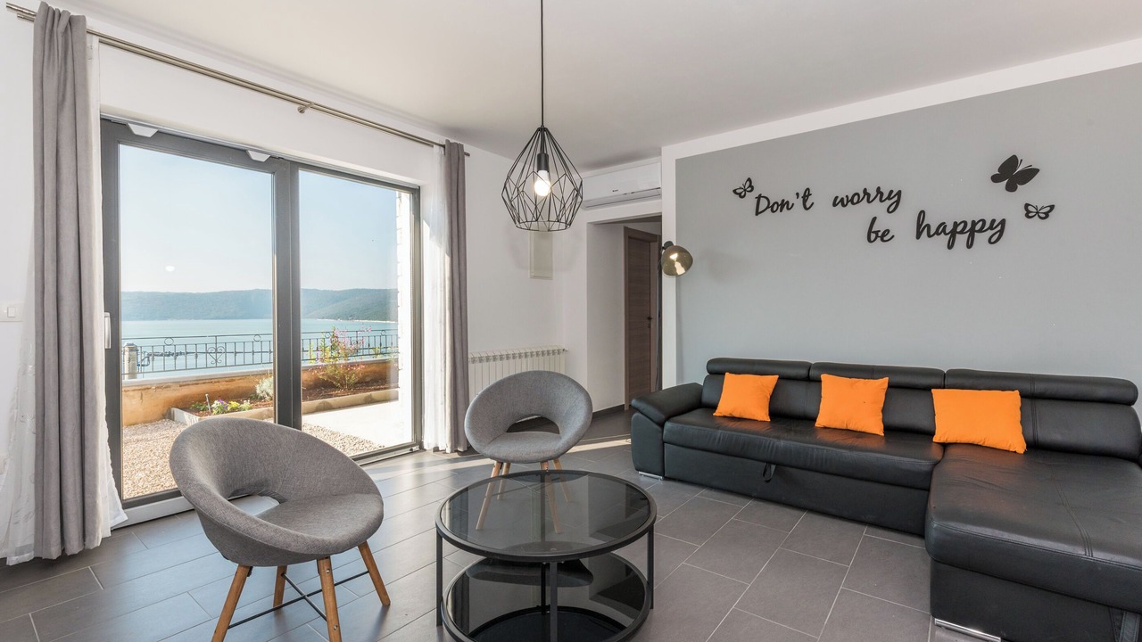 Photo of Livingroom in Trget