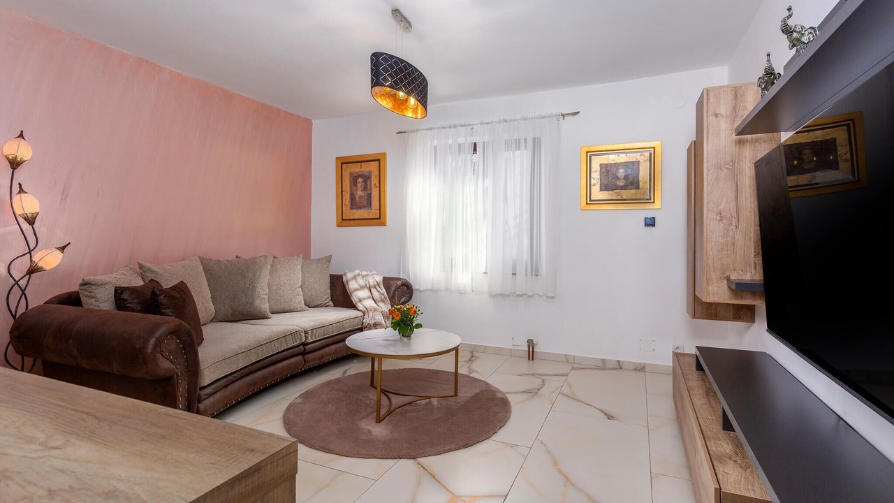 Photo of Livingroom in Smrika