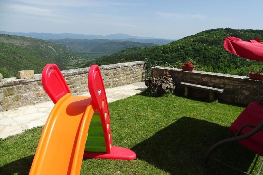 Photo of Outdoor in Oprtalj
