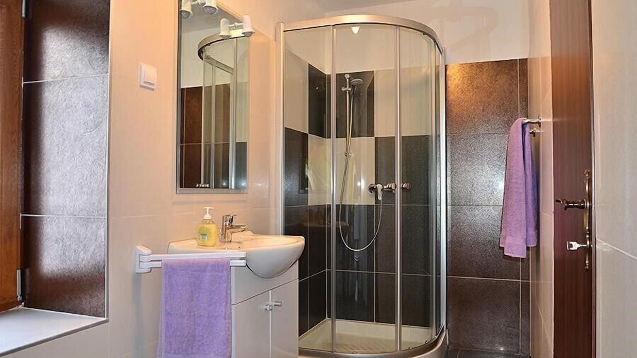 Photo of Bathroom in Oprtalj
