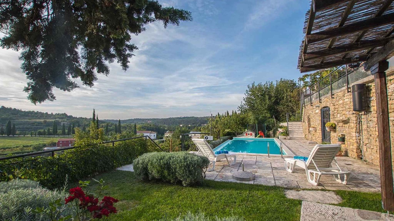 Photo of Outdoor in Oprtalj