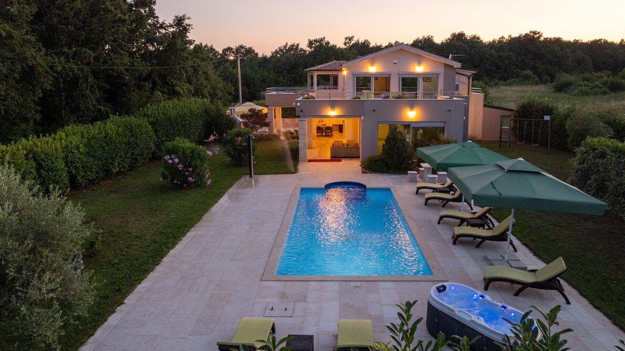 Photo of Outdoor in Belavici