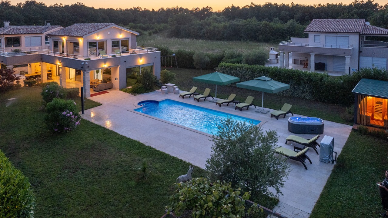Photo of Outdoor in Belavici