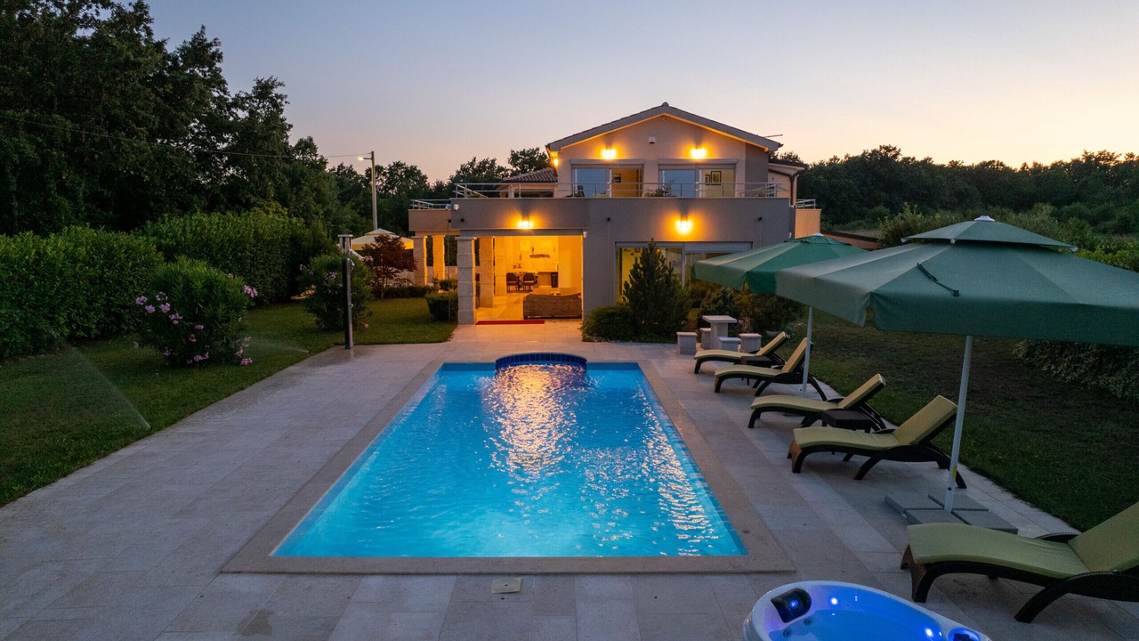 Photo of Outdoor in Belavici