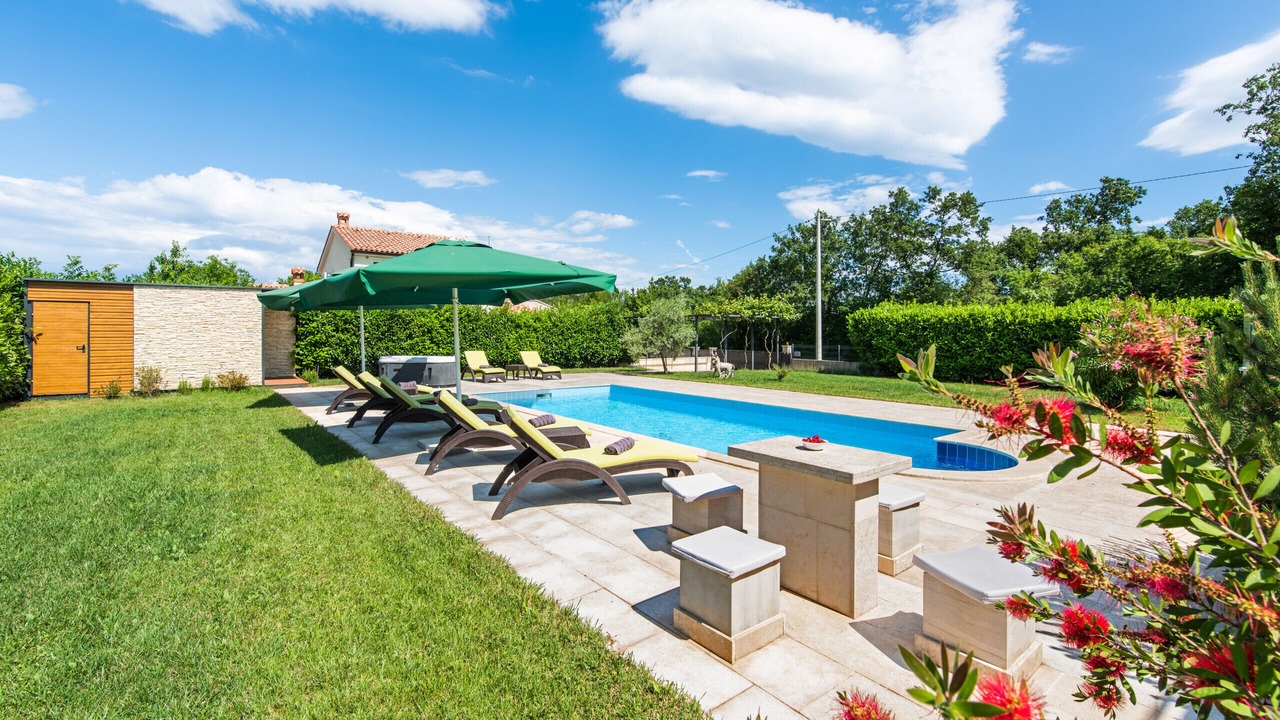 Photo of Outdoor in Belavici