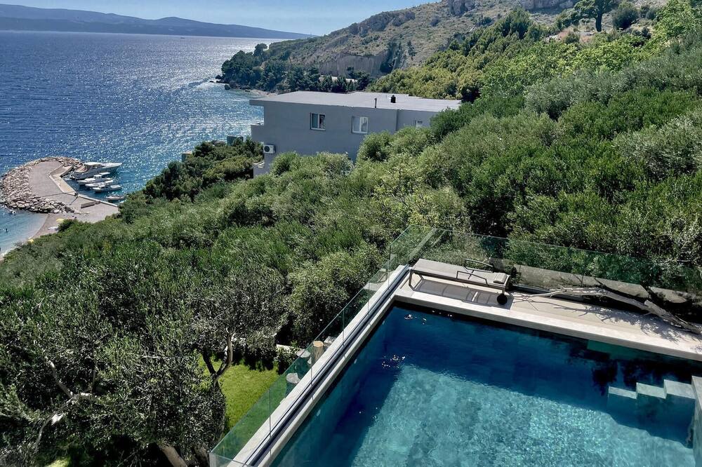Photo of Outdoor in Medici