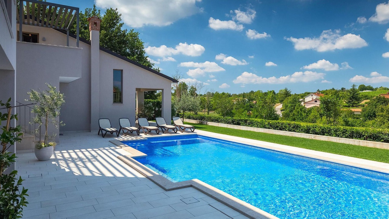 Photo of Outdoor in Lindar