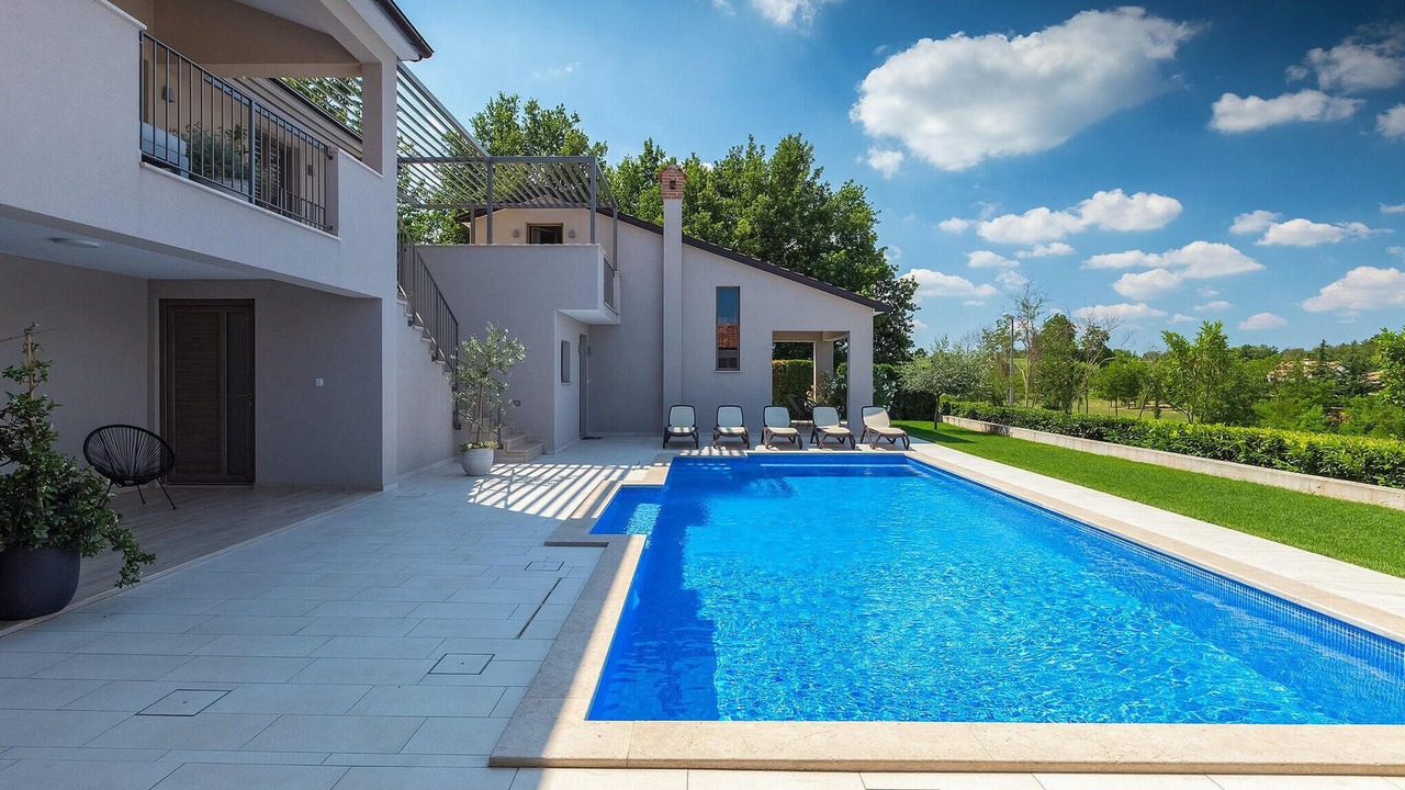 Photo of Outdoor in Lindar