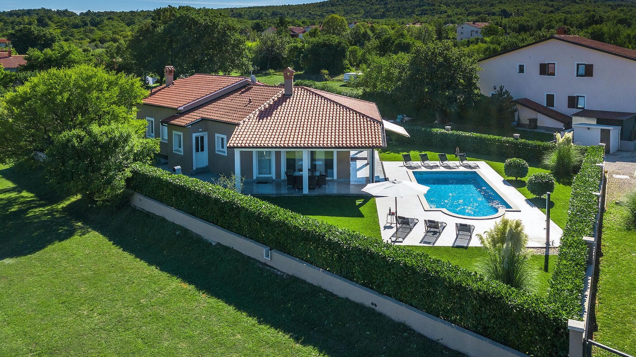 Photo of Outdoor in Rogocana