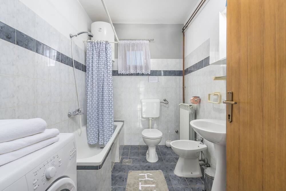 Photo of Bathroom in Loborika