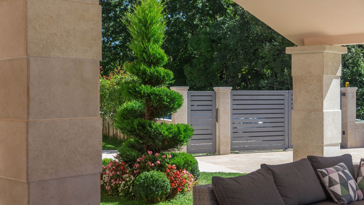 Photo of Patio Balcony in Belavici