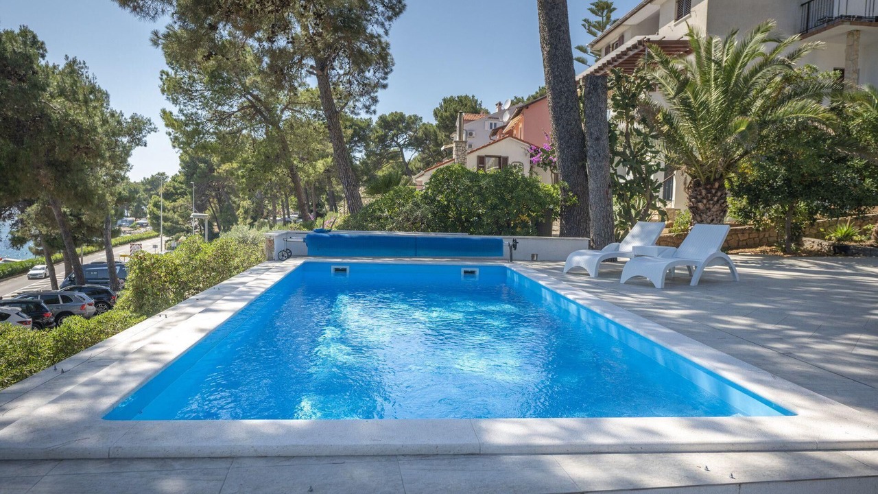 Photo of Outdoor in Cove Murtar