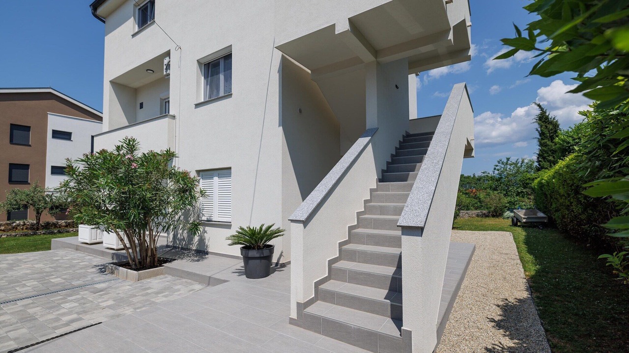 Photo of Outdoor in Silo