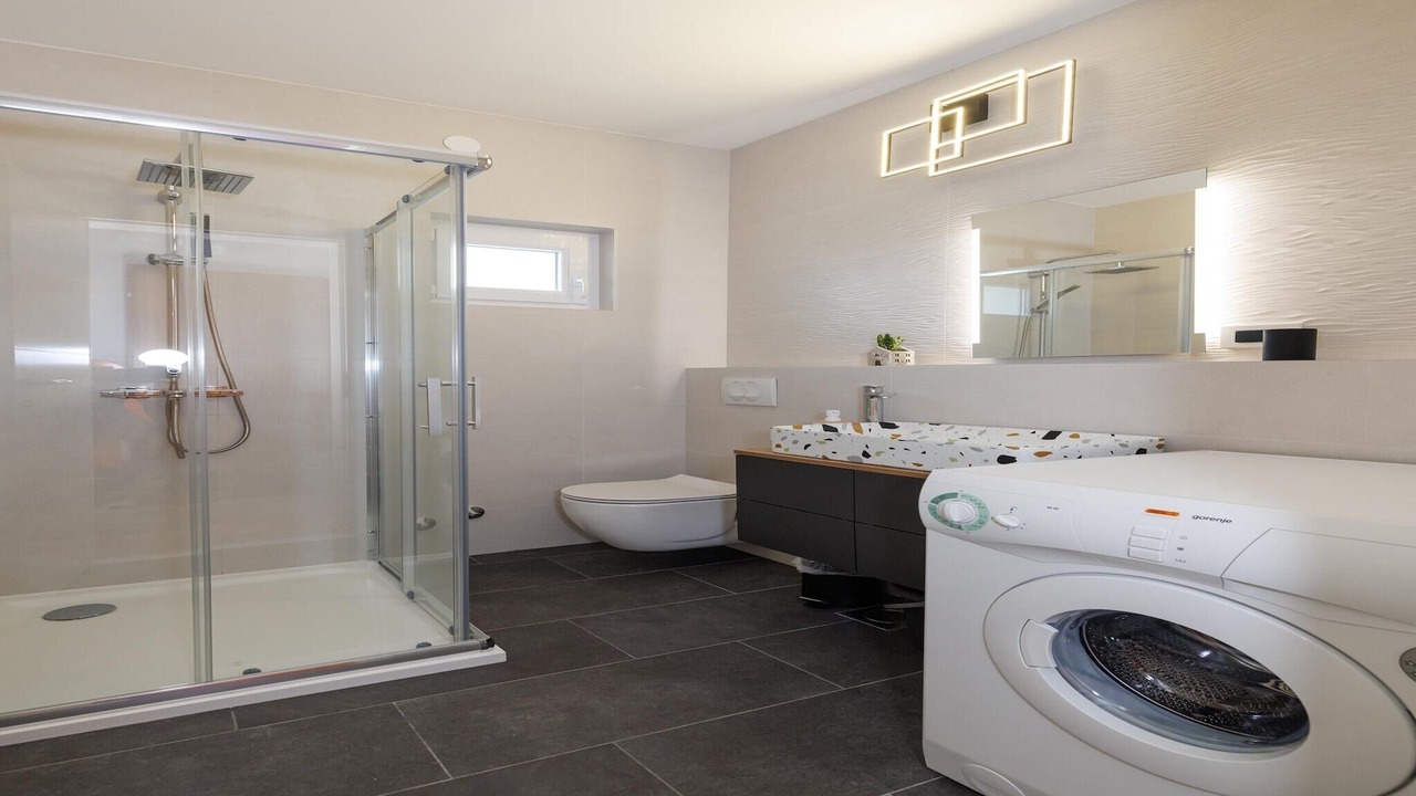 Photo of Bathroom in Silo