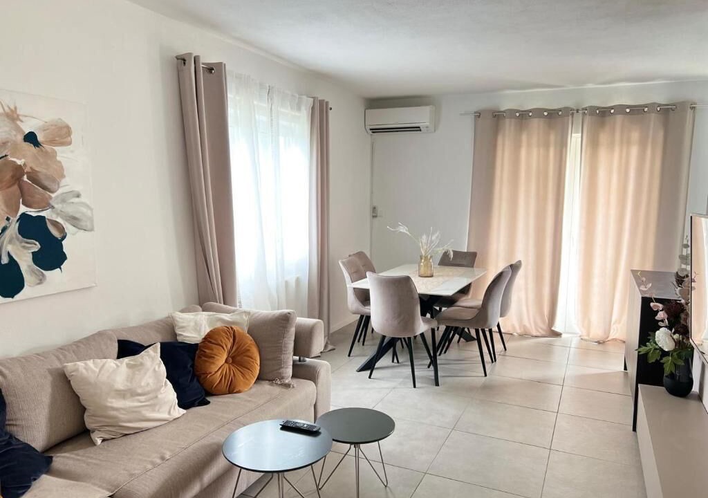 Photo of Livingroom in Marina