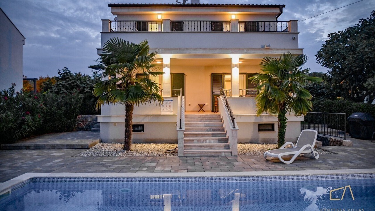 Photo of Outdoor in Porat