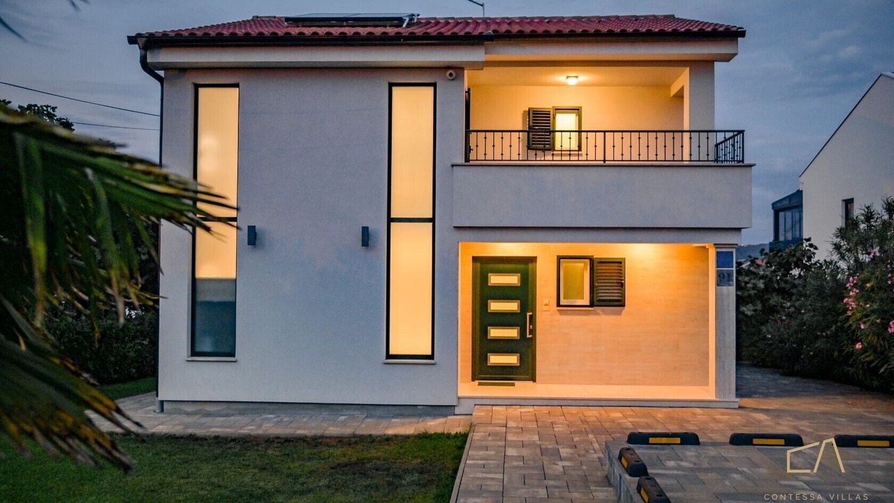 Photo of Outdoor in Porat