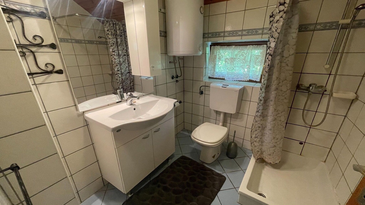 Photo of Bathroom in Grizane