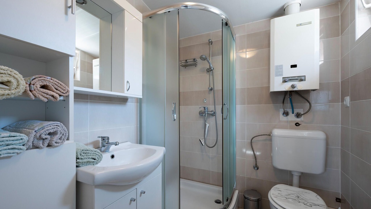 Photo of Bathroom in Kavran