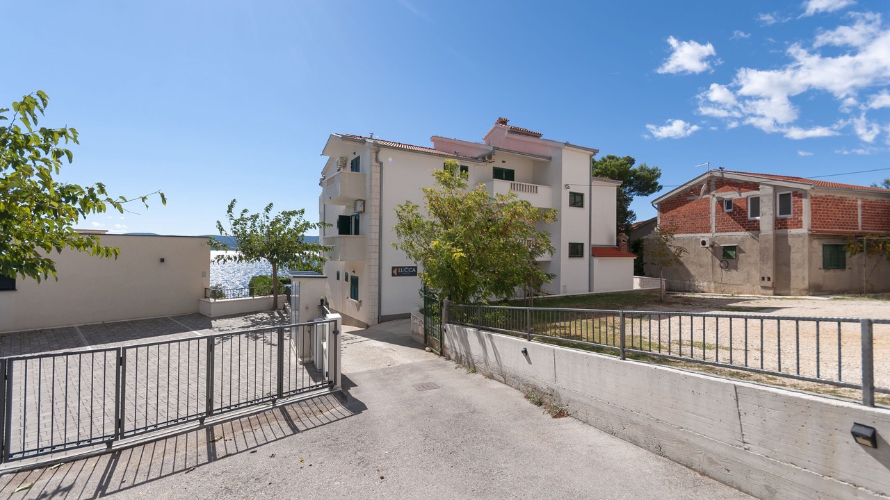 Photo of Outdoor in Medici