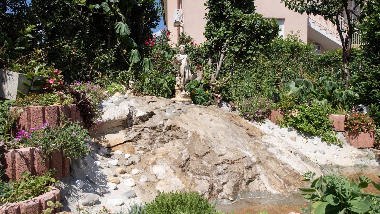 Photo of Outdoor in Ika
