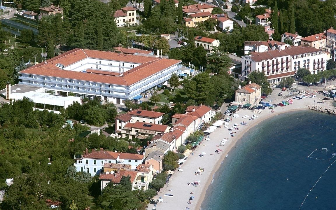 Photo of Outdoor in Ika