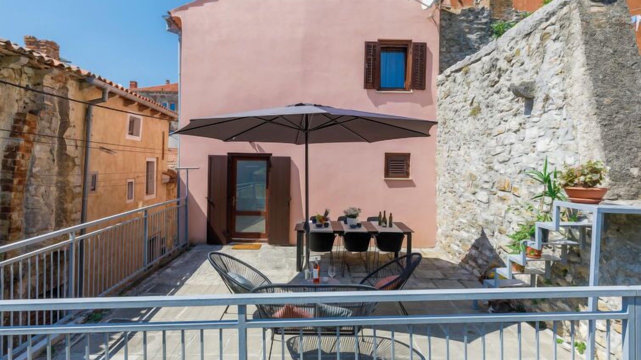 Photo of Others in Labin