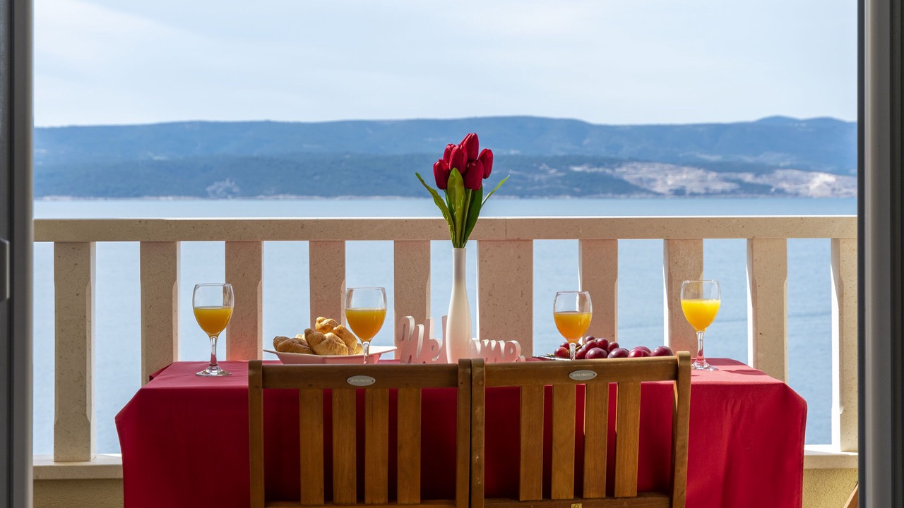 Photo of Outdoor in Medici