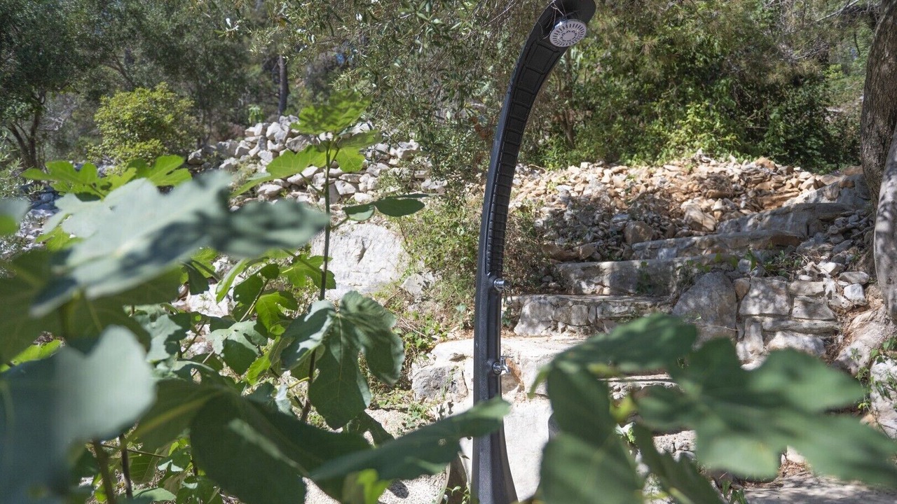 Photo of Outdoor in Cove Murtar