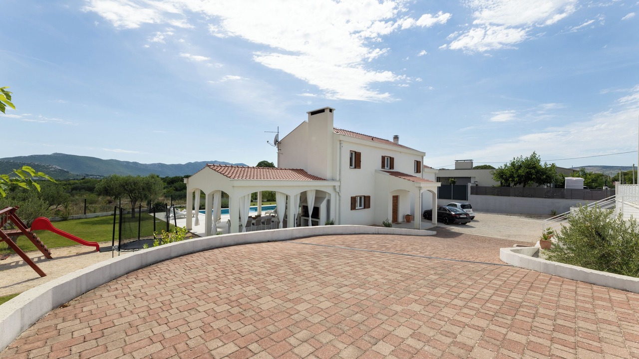 Photo of Outdoor in Sestanovac