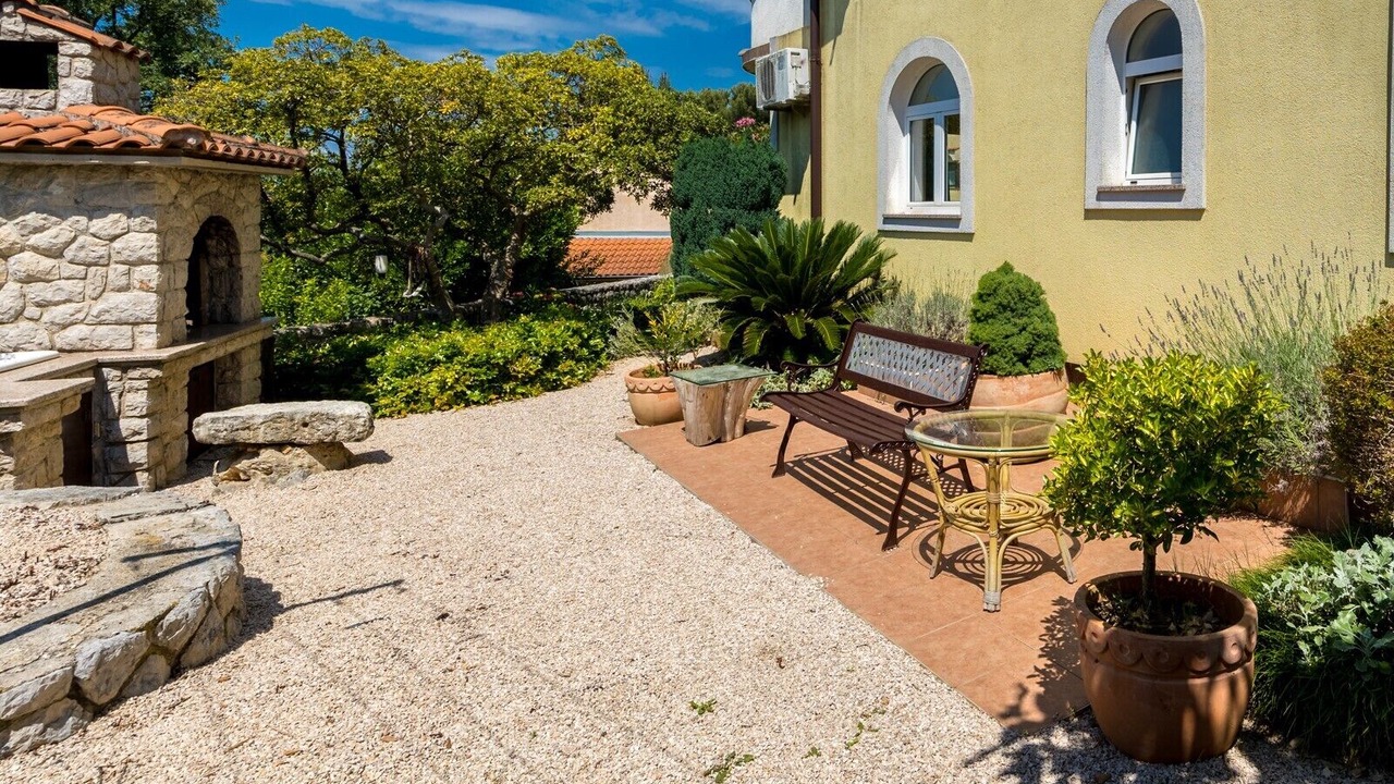 Photo of Patio Balcony in Porat