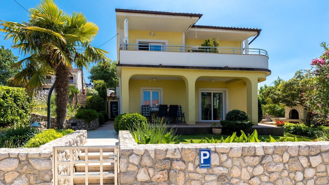 Photo of Outdoor in Porat
