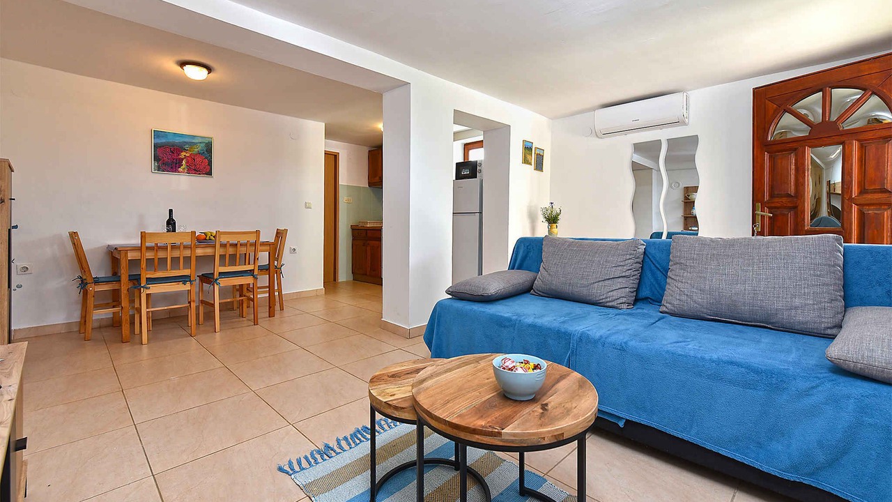 Photo of Livingroom in Gajana