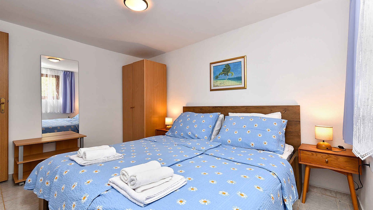 Photo of Bedroom in Gajana