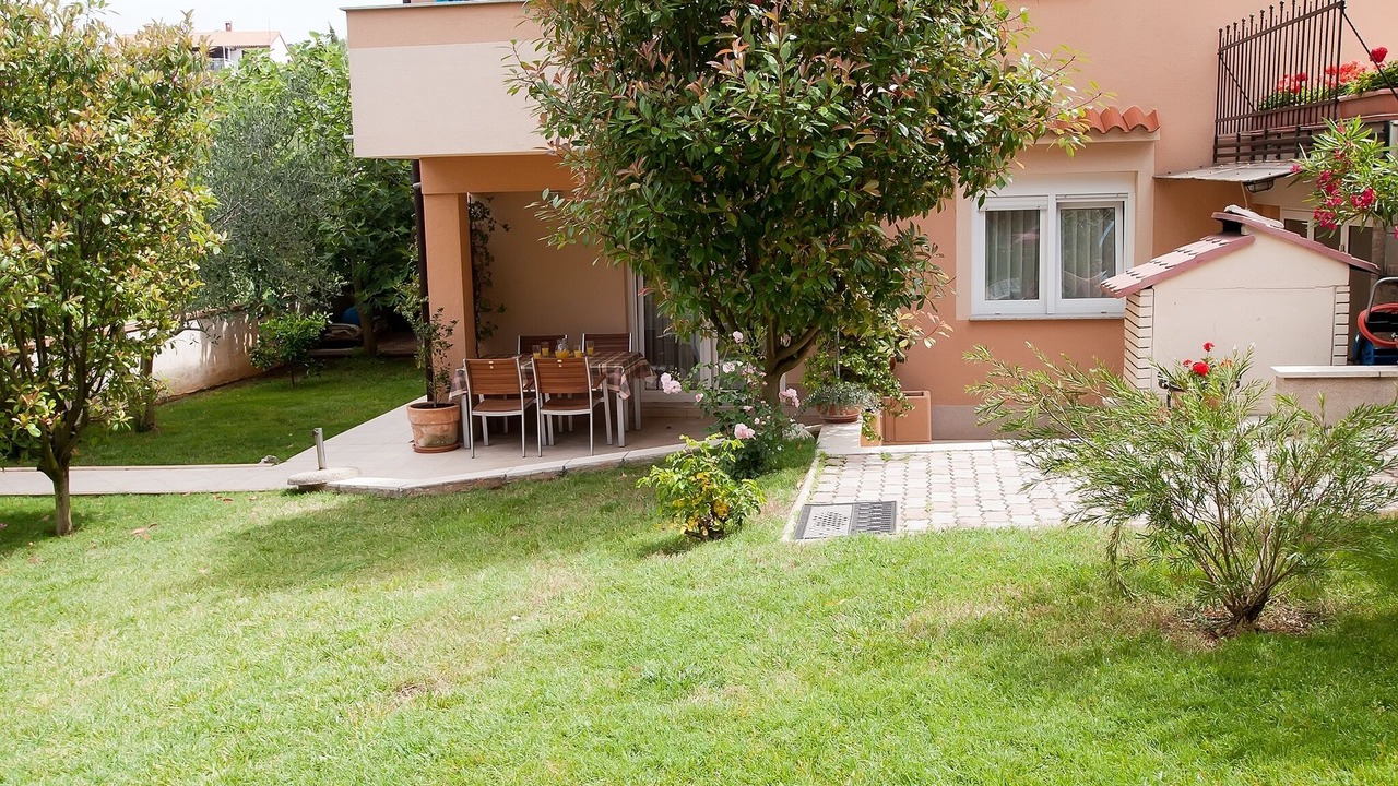 Photo of Outdoor in Vinkuran