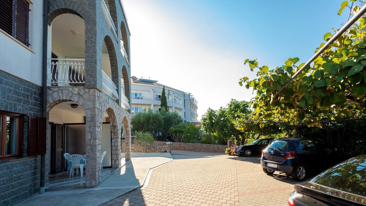 Photo of Outdoor in Porat