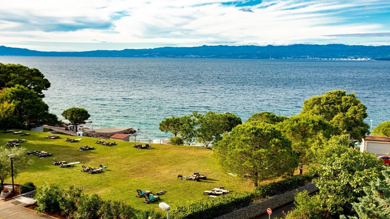 Photo of Outdoor in Porat
