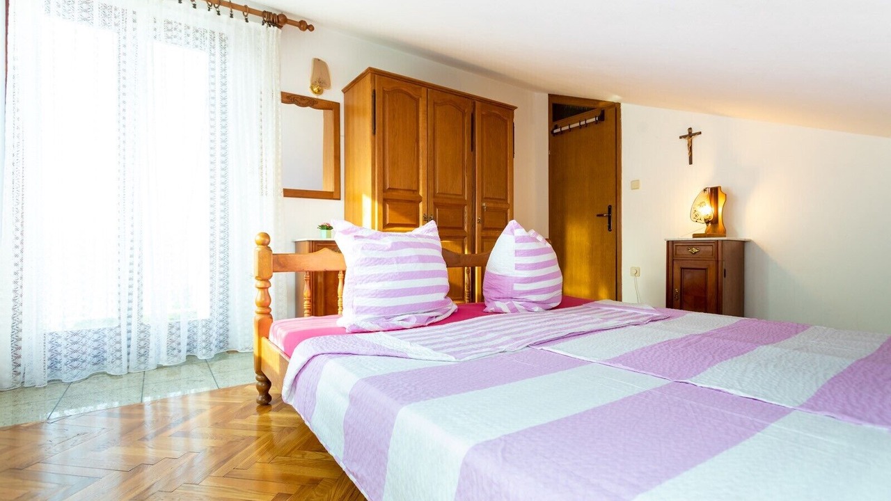 Photo of Bedroom in Porat
