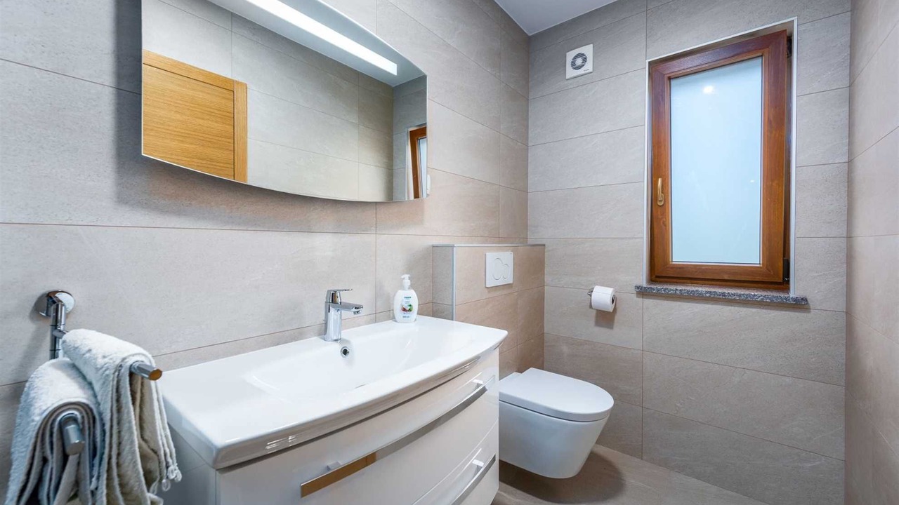 Photo of Bathroom in Lindar