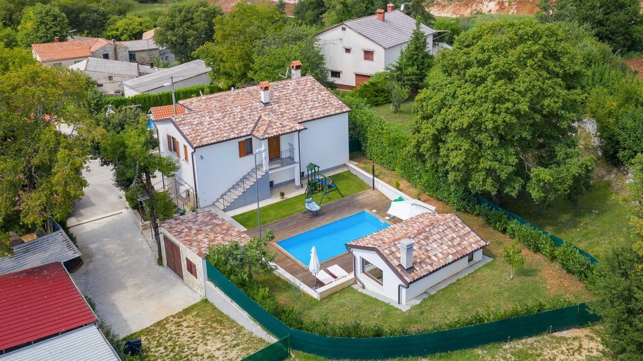 Photo of Outdoor in Lindar