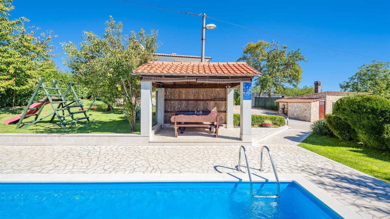 Photo of Outdoor in Lindar