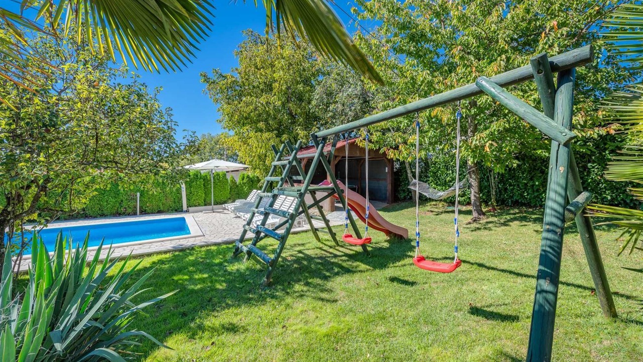 Photo of Outdoor in Lindar