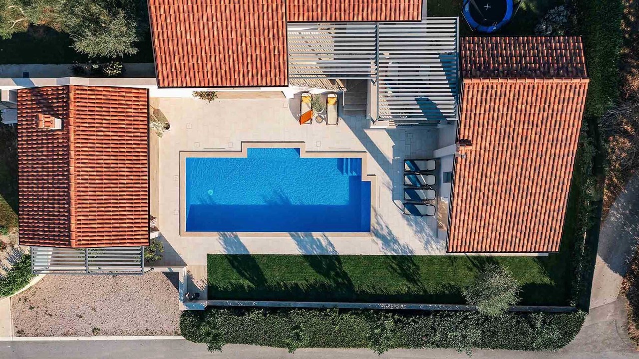 Photo of Outdoor in Lindar