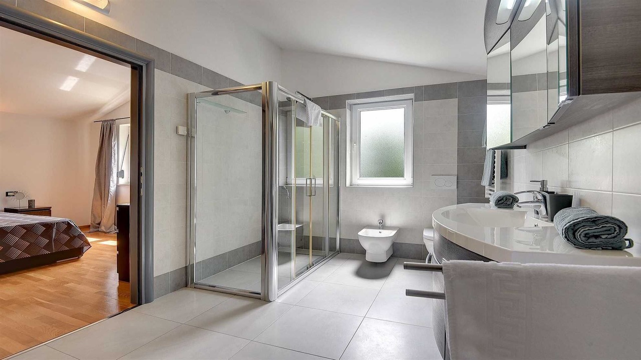 Photo of Bathroom in Vinkuran