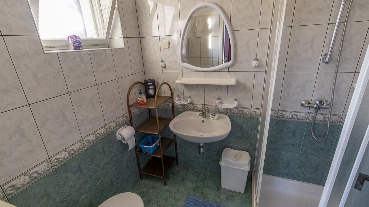 Photo of Bathroom in Cove Murtar