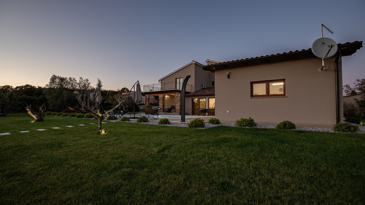 Photo of Outdoor in Loborika